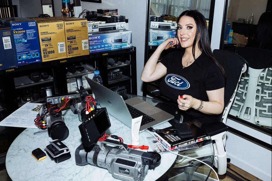 Angela White and Ella Knox