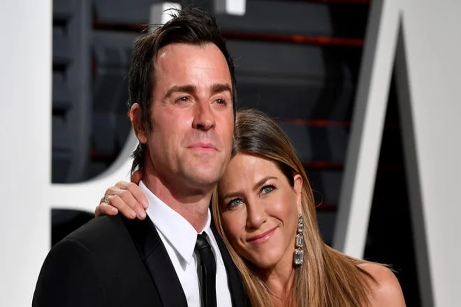 Jennifer Aniston Height