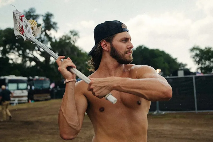 Warren Zeiders Height